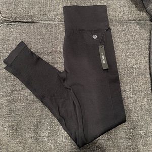 FOREVER 21 HIGH WAIST SEAMLESS LEGGINGS